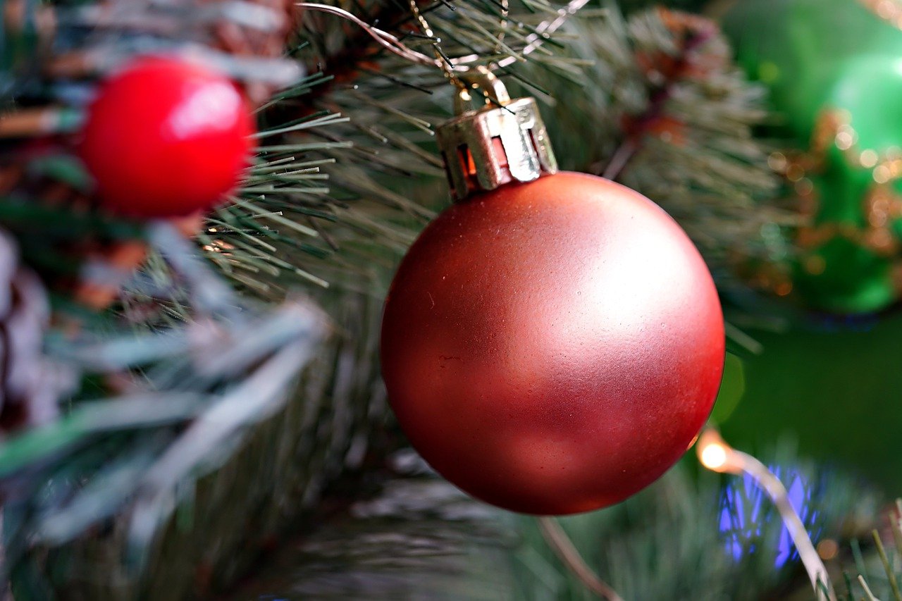 How to Make Your Holiday Decorations Eco-Friendly?